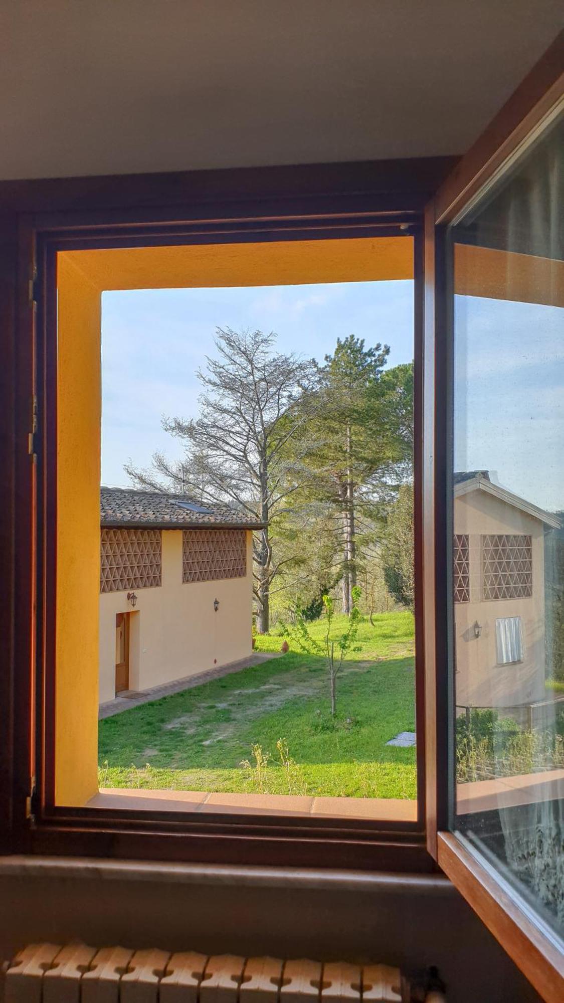 Agriturismo Podere Le Tombe Guest House Palaia Phòng bức ảnh