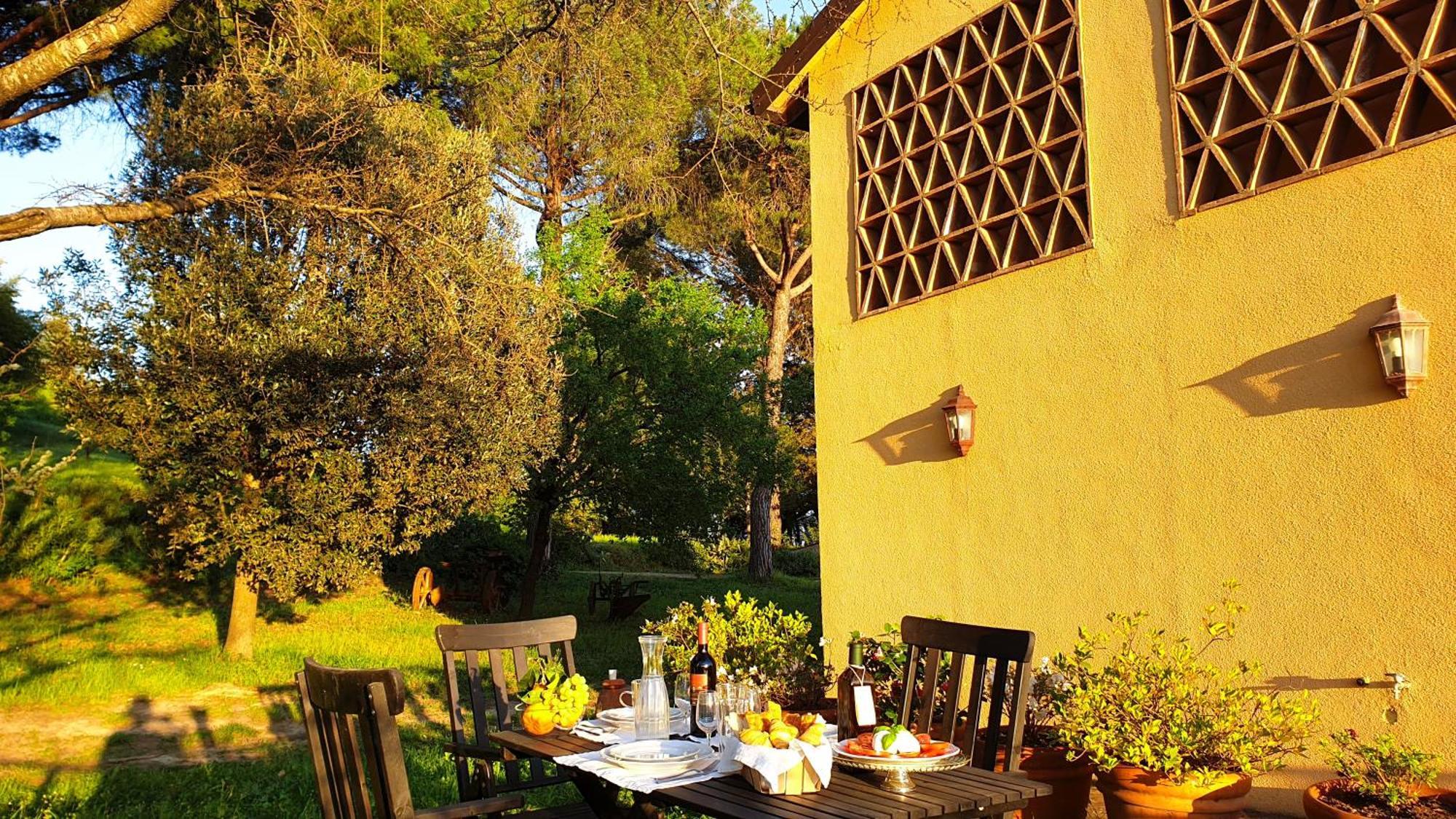 Agriturismo Podere Le Tombe Guest House Palaia Ngoại thất bức ảnh