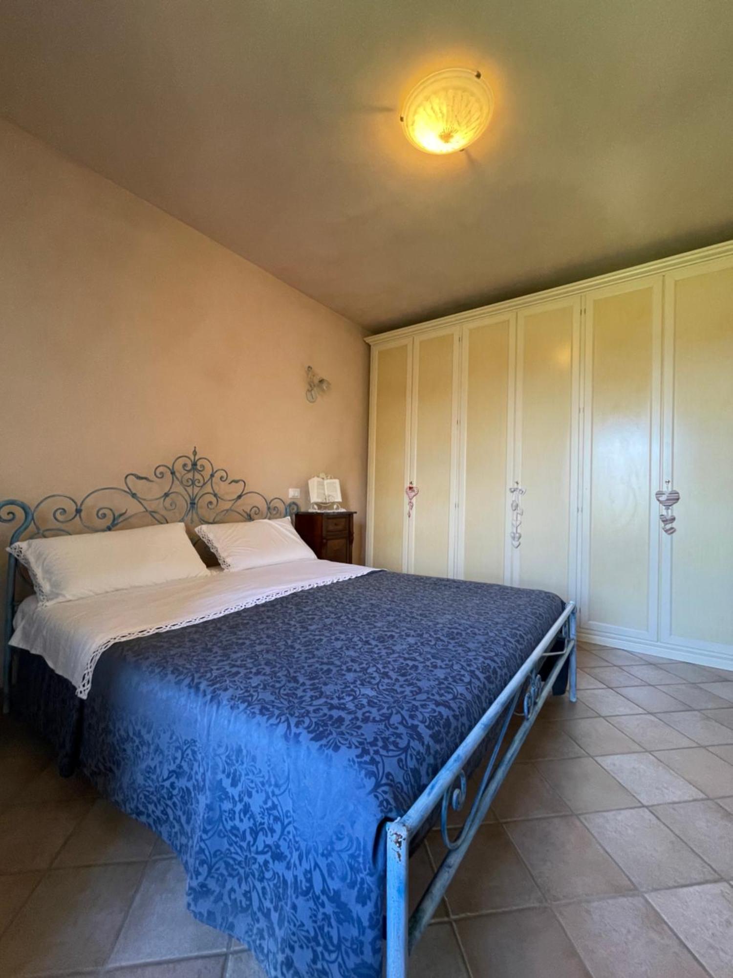 Agriturismo Podere Le Tombe Guest House Palaia Phòng bức ảnh