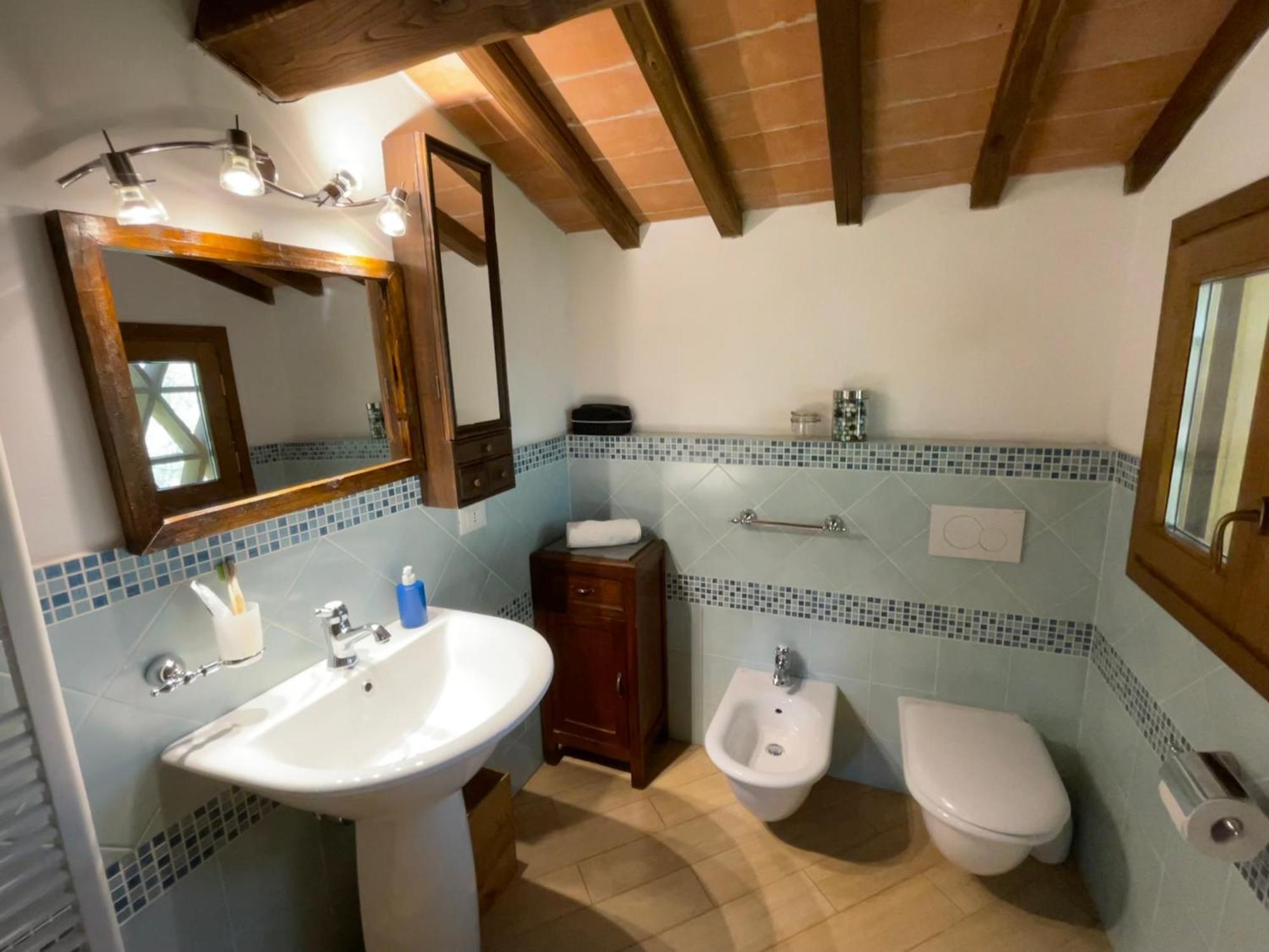 Agriturismo Podere Le Tombe Guest House Palaia Phòng bức ảnh