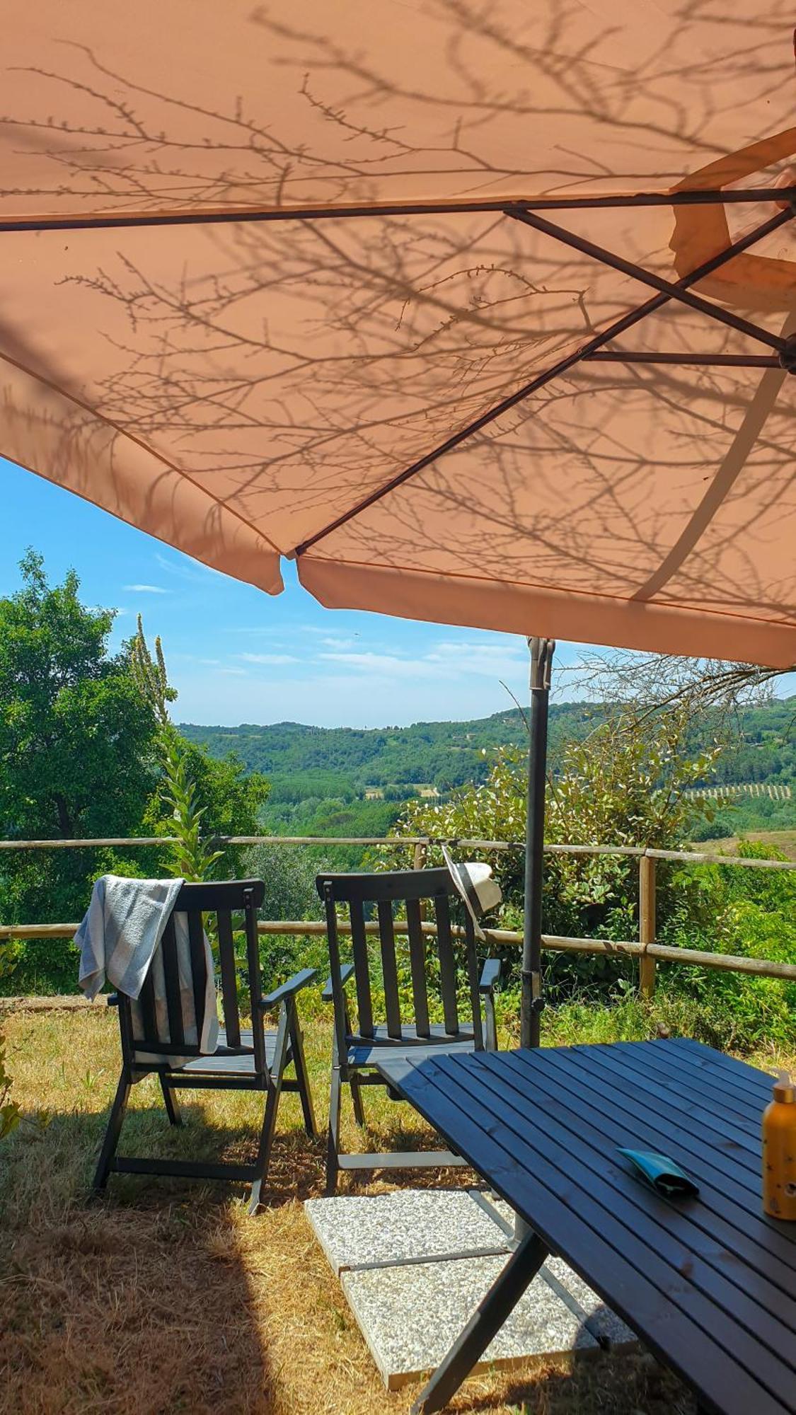 Agriturismo Podere Le Tombe Guest House Palaia Phòng bức ảnh